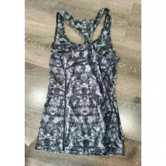 Eddie Bauer Women's Active Tank Top XS with build in bra #2‎ - Picture 2 of 4